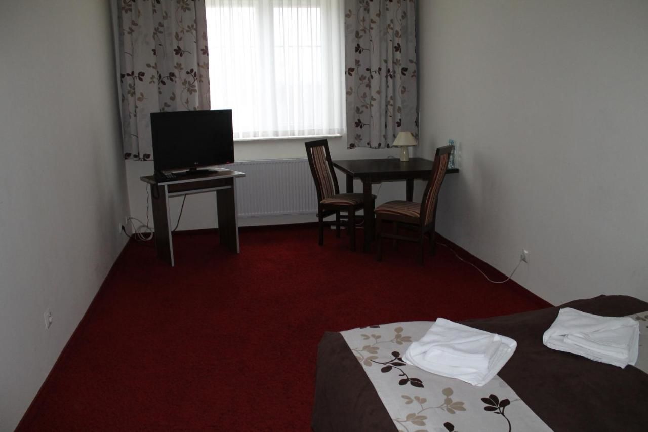 Отель Hotel Kaprys Свидник-15