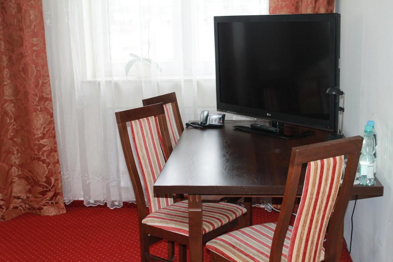 Отель Hotel Kaprys Свидник