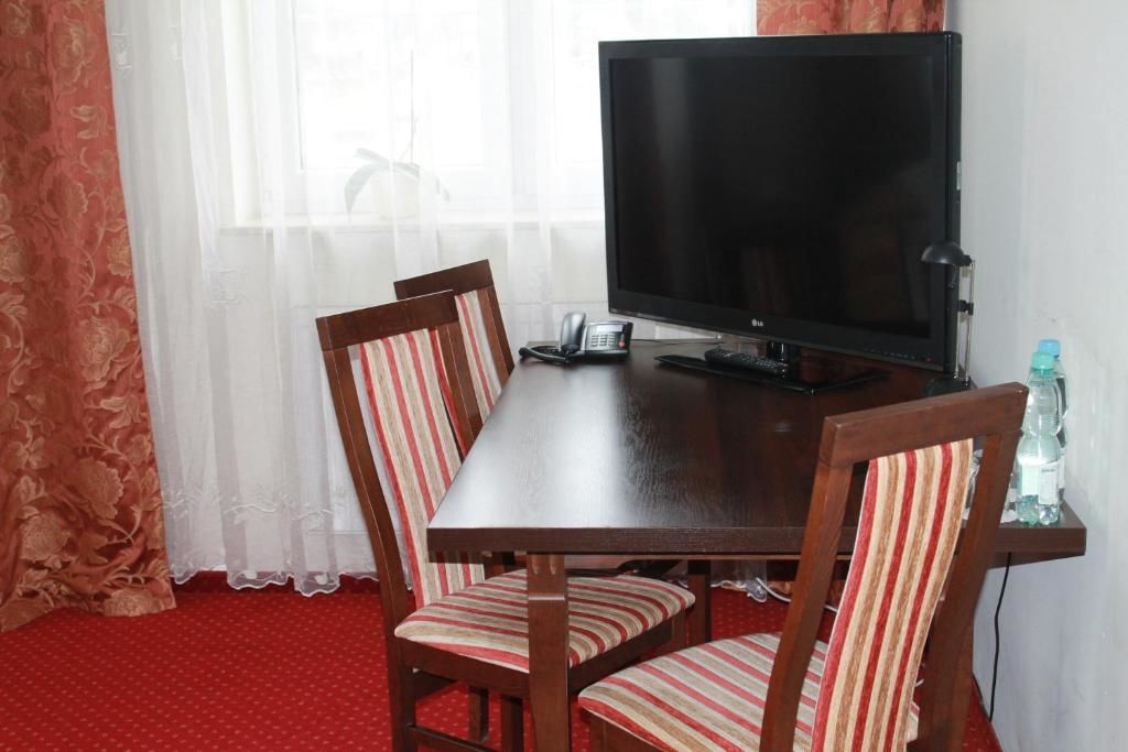 Отель Hotel Kaprys Свидник