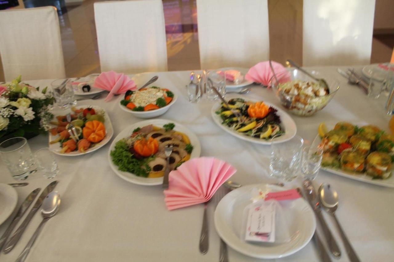 Отель Hotel Kaprys Свидник