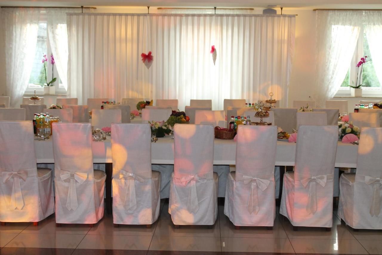 Отель Hotel Kaprys Свидник-11